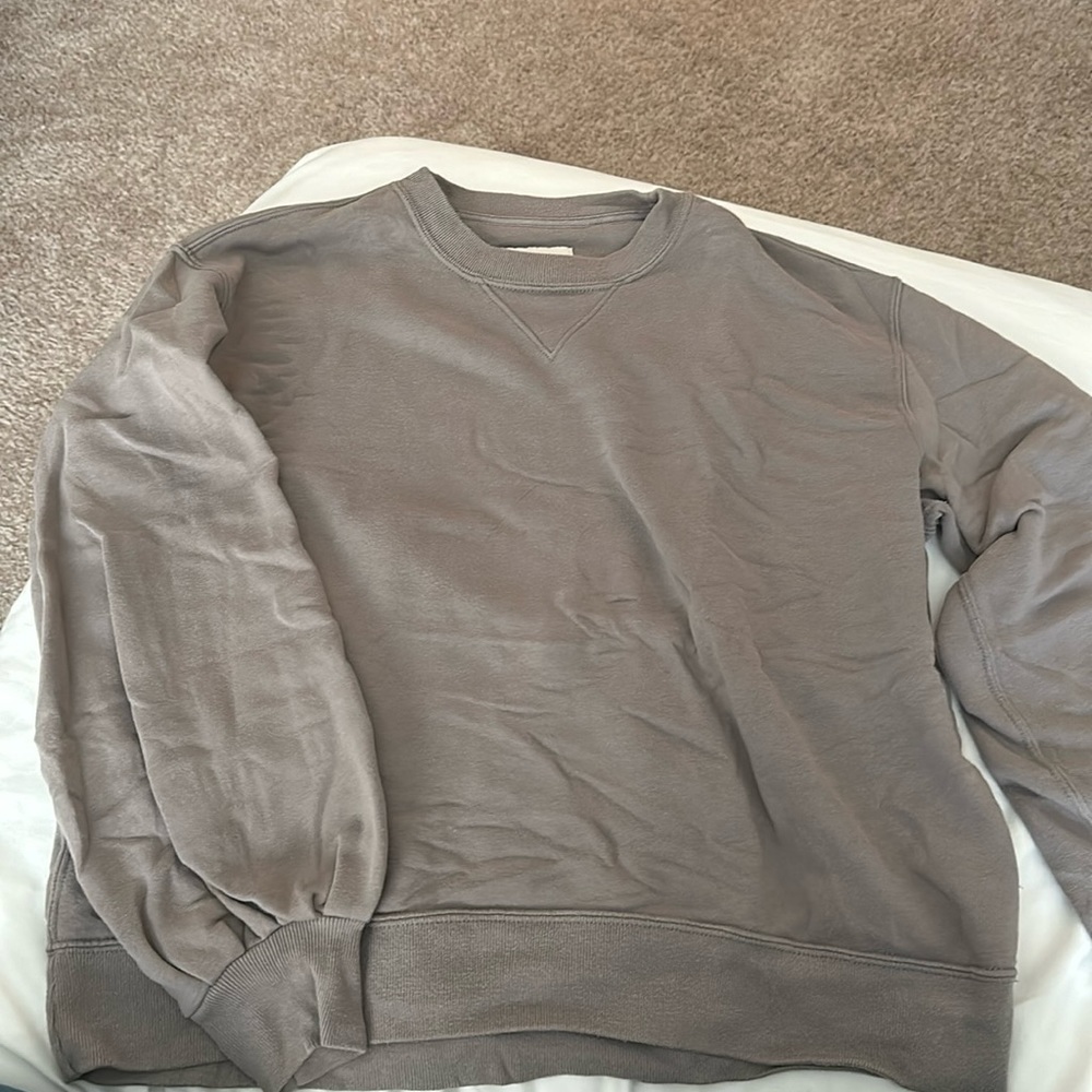 Abercrombie & Fitch Mockneck Crew Quantity:2